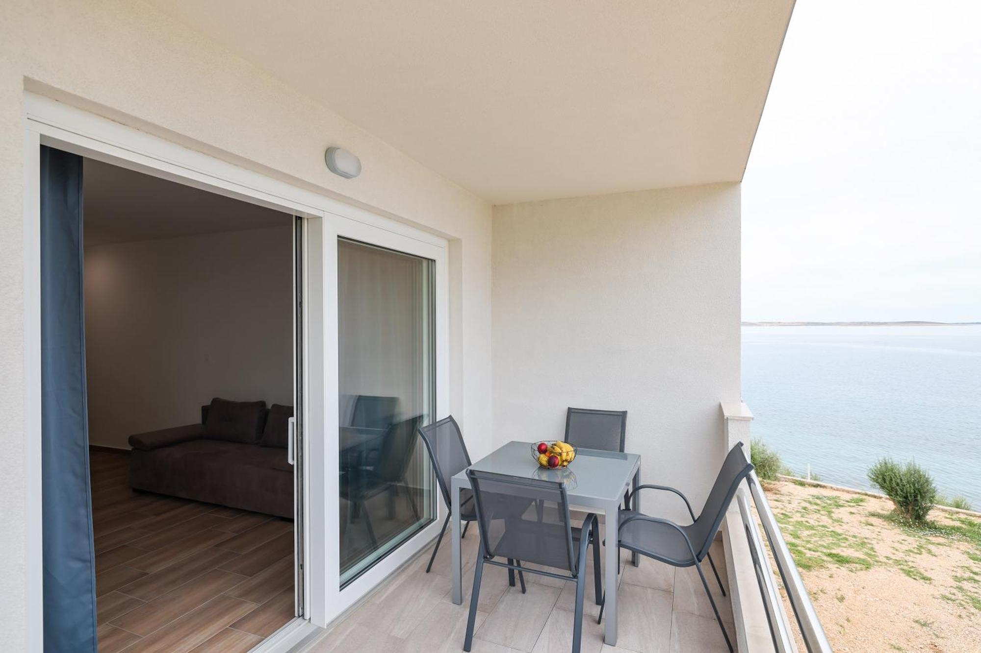 Beachfront Apartments Tic With Seaview Miletici Zewnętrze zdjęcie