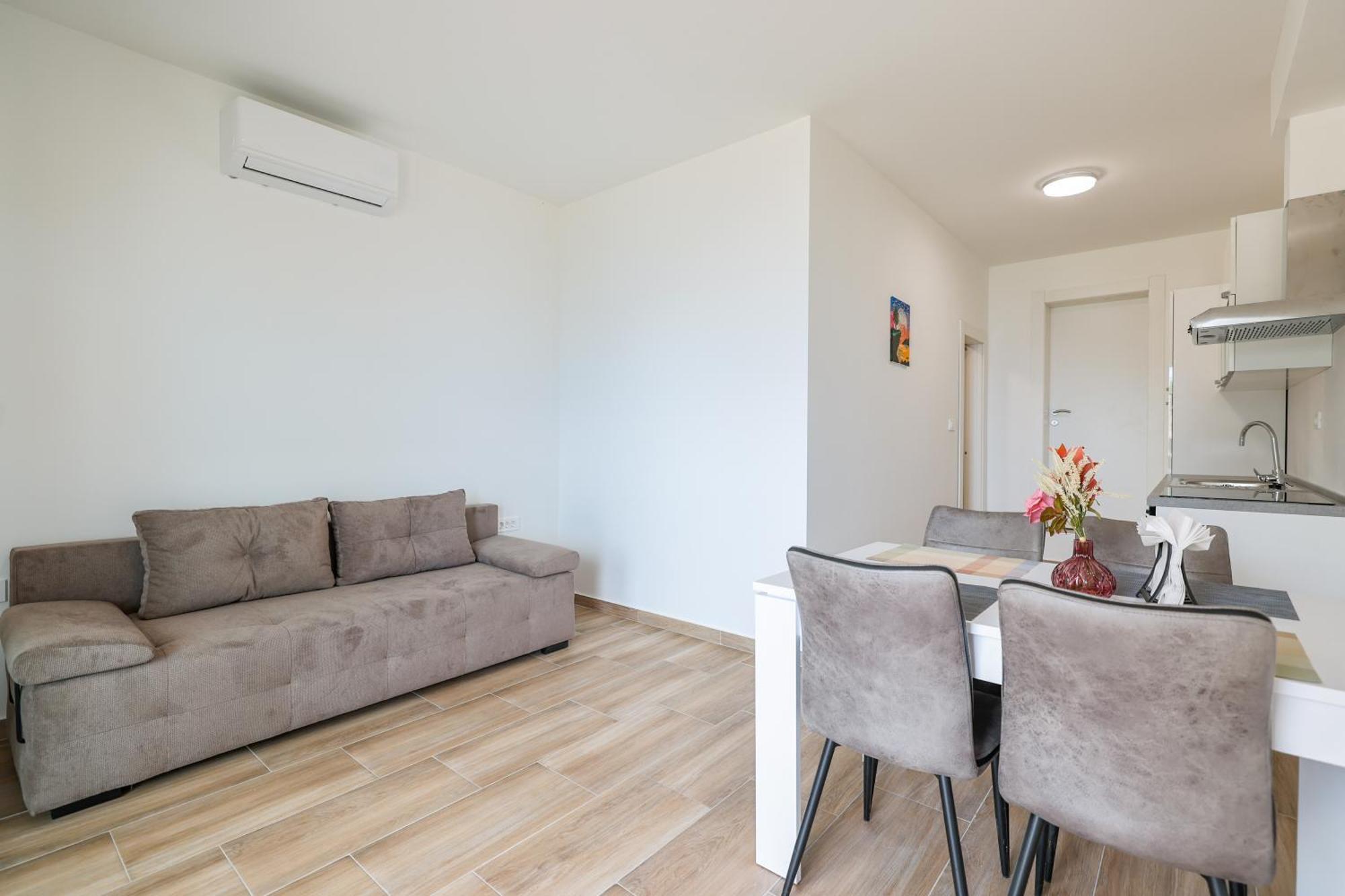 Beachfront Apartments Tic With Seaview Miletici Zewnętrze zdjęcie